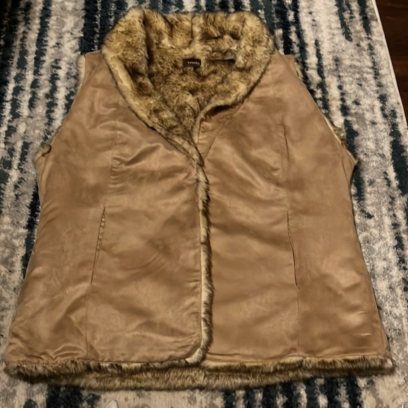 Crosby XL faux suede and faux fur lined vest - Picture 13 of 13